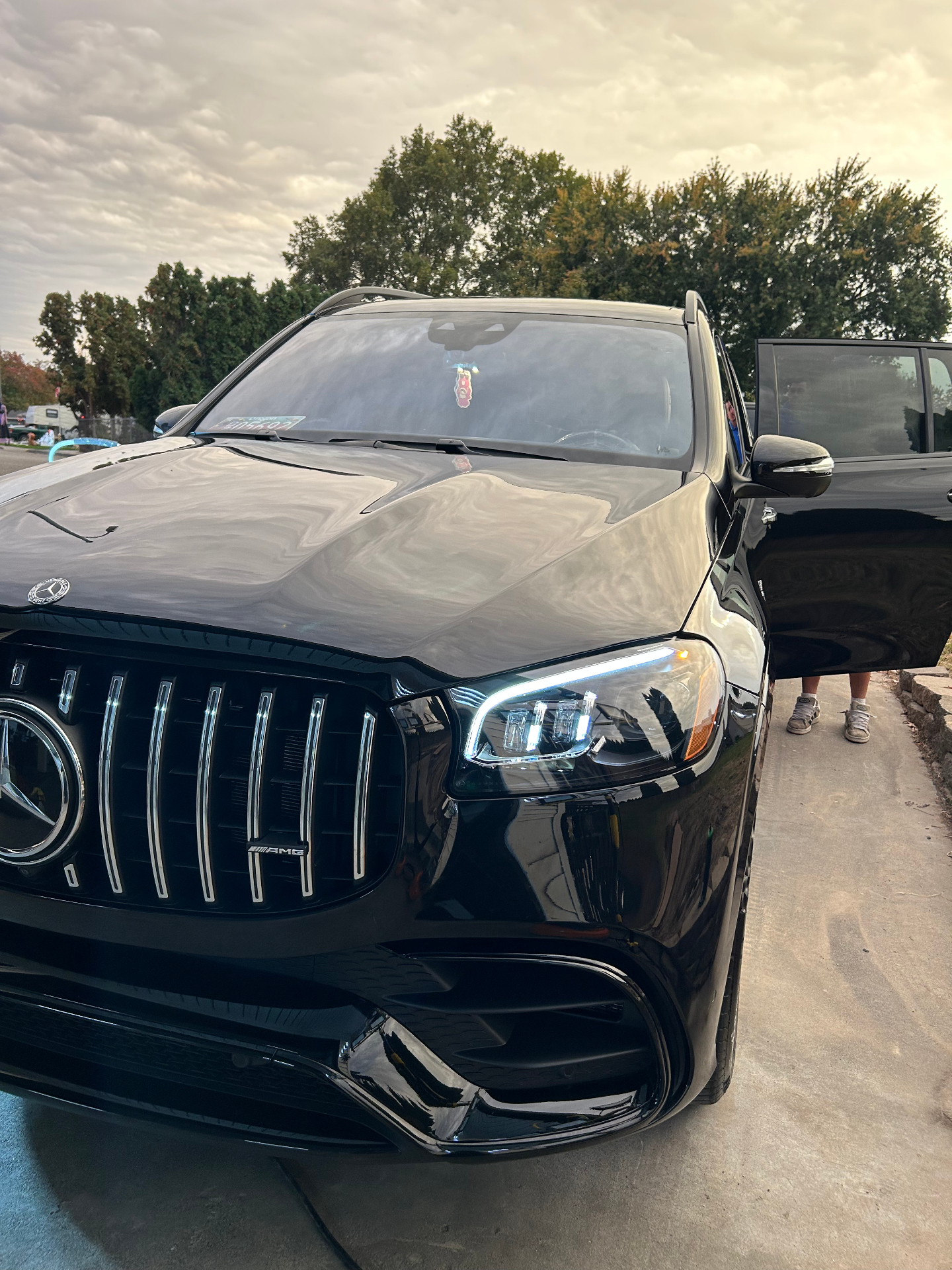 Luxury Mercedes Detailing Kennewick Washington - AMG GLS Paint Protection Mercedes-AMG GLS luxury SUV detailing Kennewick WA - black paint polish and protection by Colombian Car Detailing